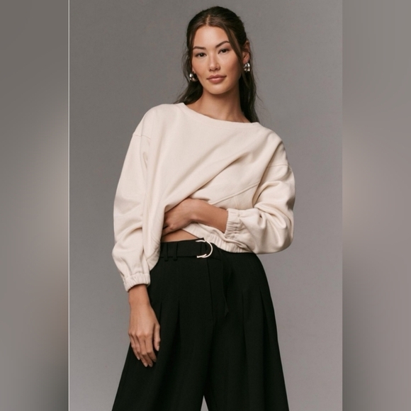 Anthropologie Tops - Anthropologie boxy cropped pullover Size XL